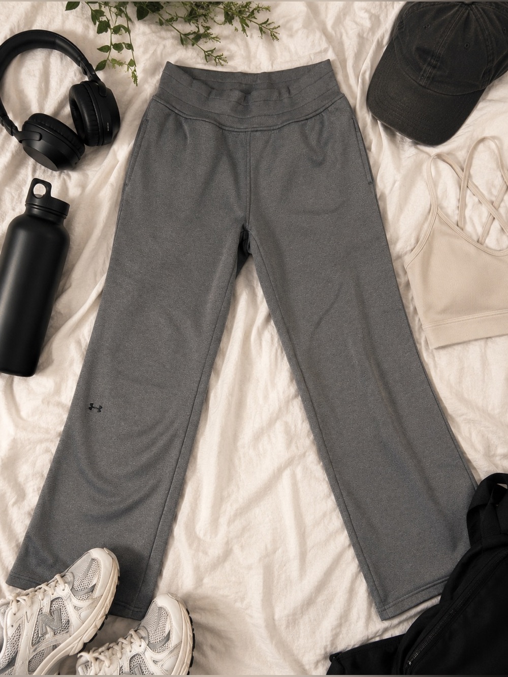 Under Armour Women’s Wide Leg Lounge Pants Gray Fleece Yoga Sweatpants S